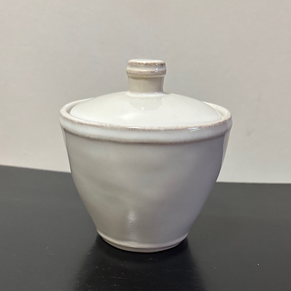 Classic Casafina Ceramic Sugar Bowl